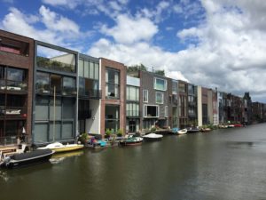 Eastern Docklands: Self-build waterfront housing in Scheepstimmermanstraat